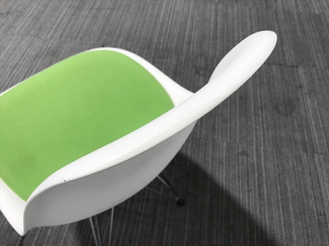 Vitra/ヴィトラのミーティングチェア 肘無 イームズ プラスチック