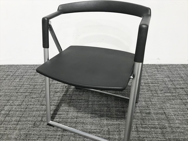 Cassina/カッシーナのミーティングチェア ブロンクス1010 フォールディングチェア[Cassina/カッシーナ ][中古]|オフィス家具（中古）通販ならHappy（ハッピー）