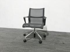 HermanMiller/n[}~[ yXgSALEzZgD[`FA