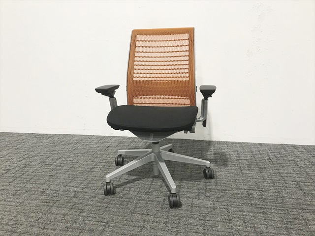 steelcase/スチールケースのシンクチェア 3Dニット ランバーサポート付[steelcase/スチールケース][中古]|オフィスチェア-チェア  オフィス家具（中古）通販ならHappy（ハッピー）