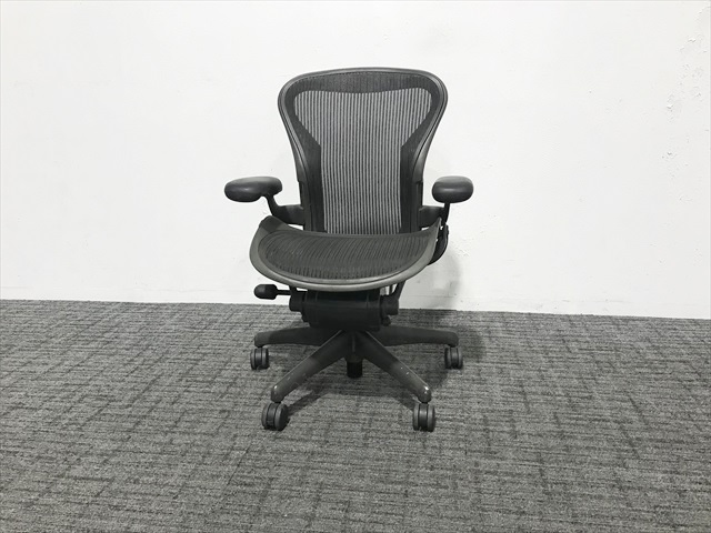 HermanMiller/ハーマンミラーのアーロンチェア Aタイプ スタンダード ランバーサポート無 AE111PWA AJG1BBFP  3D01[HermanMiller/ハーマンミラー][中古]|オフィス家具（中古）通販ならHappy（ハッピー）